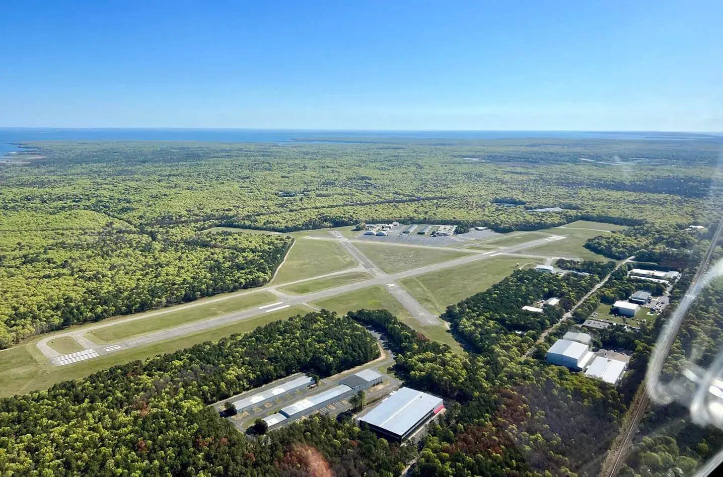 East Hampton Airport - HTO